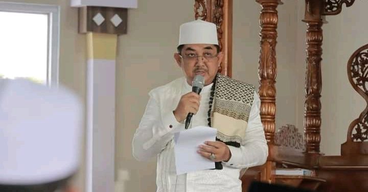 Bupati dan Wakil Bupati Laksanakan Sholat Idul Fitri 1444 H/2023 M di Masjid Syeikh Utsman Kuala Tungkal