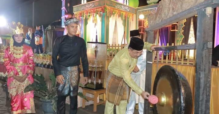 Bupati Tanjab Barat Hadiri Pembukaan MTQ ke-10 Tingkat Kecamatan Tebing Tinggi Tahun 2023