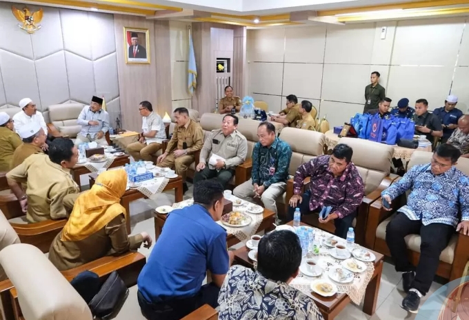 Bupati Tanjab Barat Lakukan Studi Tiru Percontohan Pelayanan Penanggungan Bencana Di Kabupaten Banjar Kalsel